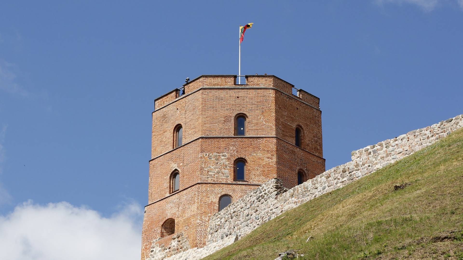 Icónica torre del castillo de Gediminas.