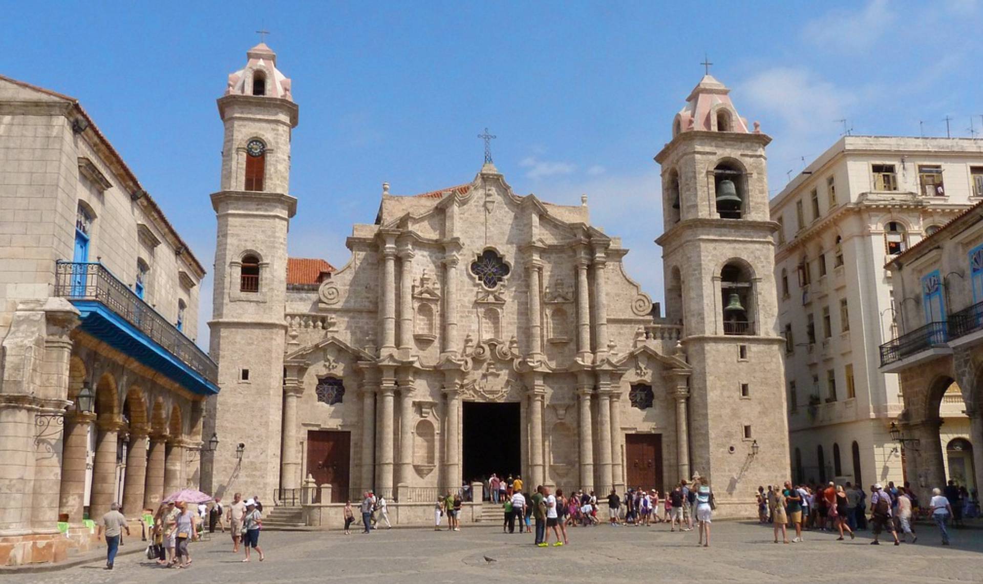 La imponente Catedral de La Habana.