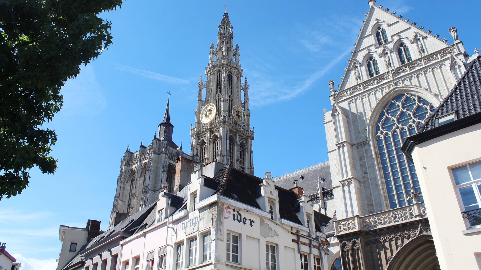 El maravilloso centro histórico de Amberes.