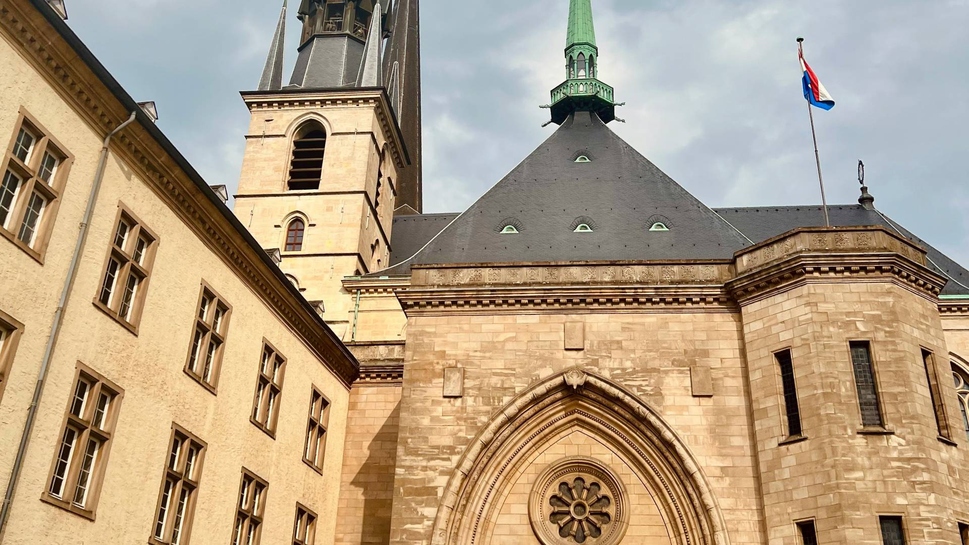 Entrada de la Catedral de Santa María.