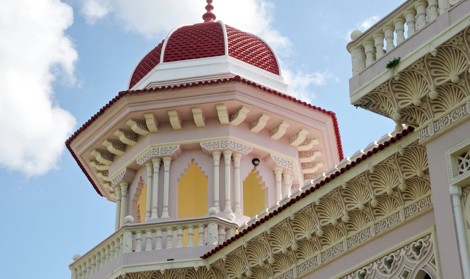 Detalle de un edificio en Cienfuegos.