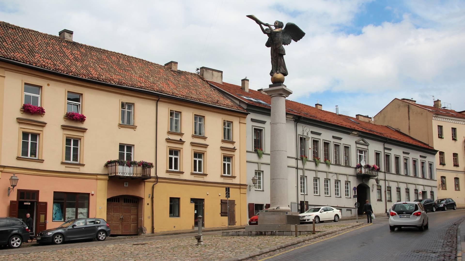 El ángel de Užupis, símbolo de este bohemio barrio.