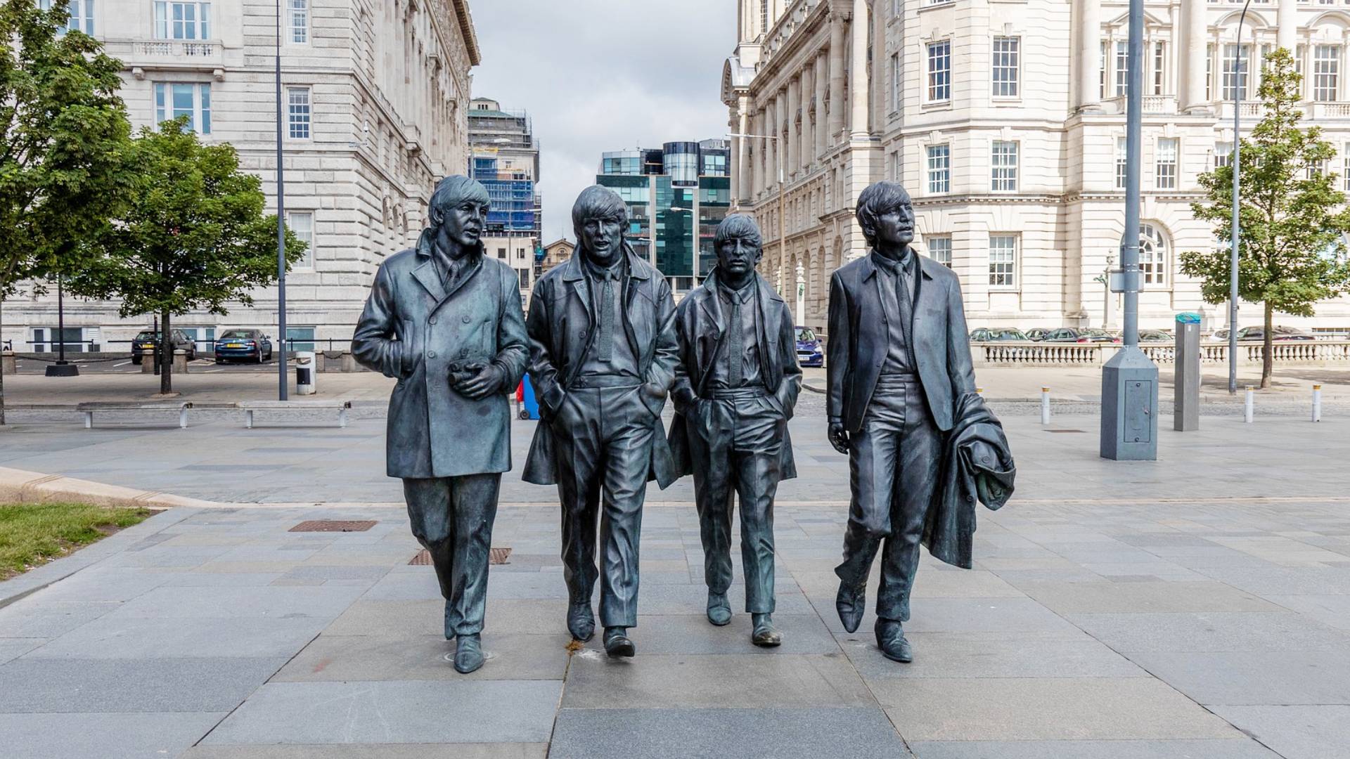 Estatua de los Beatles en Liverpool.