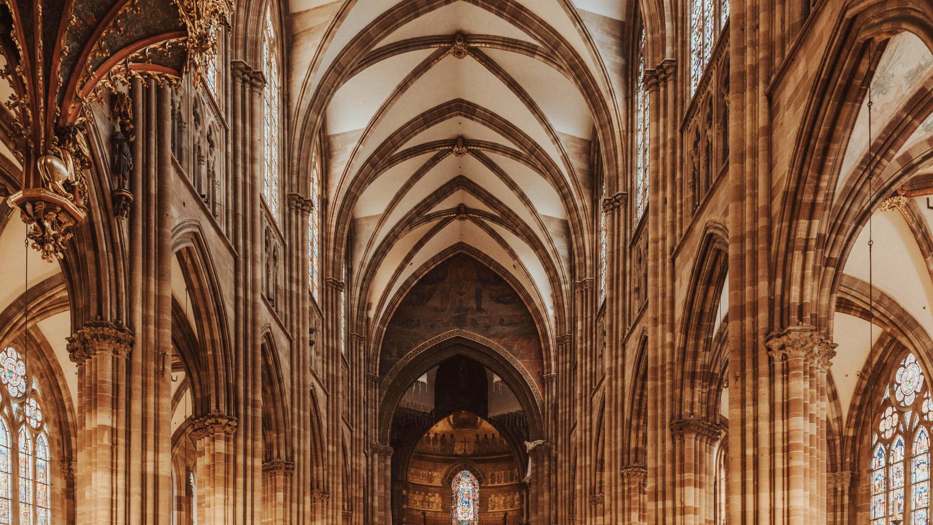 Interior de la Catedral de Estrasburgo.