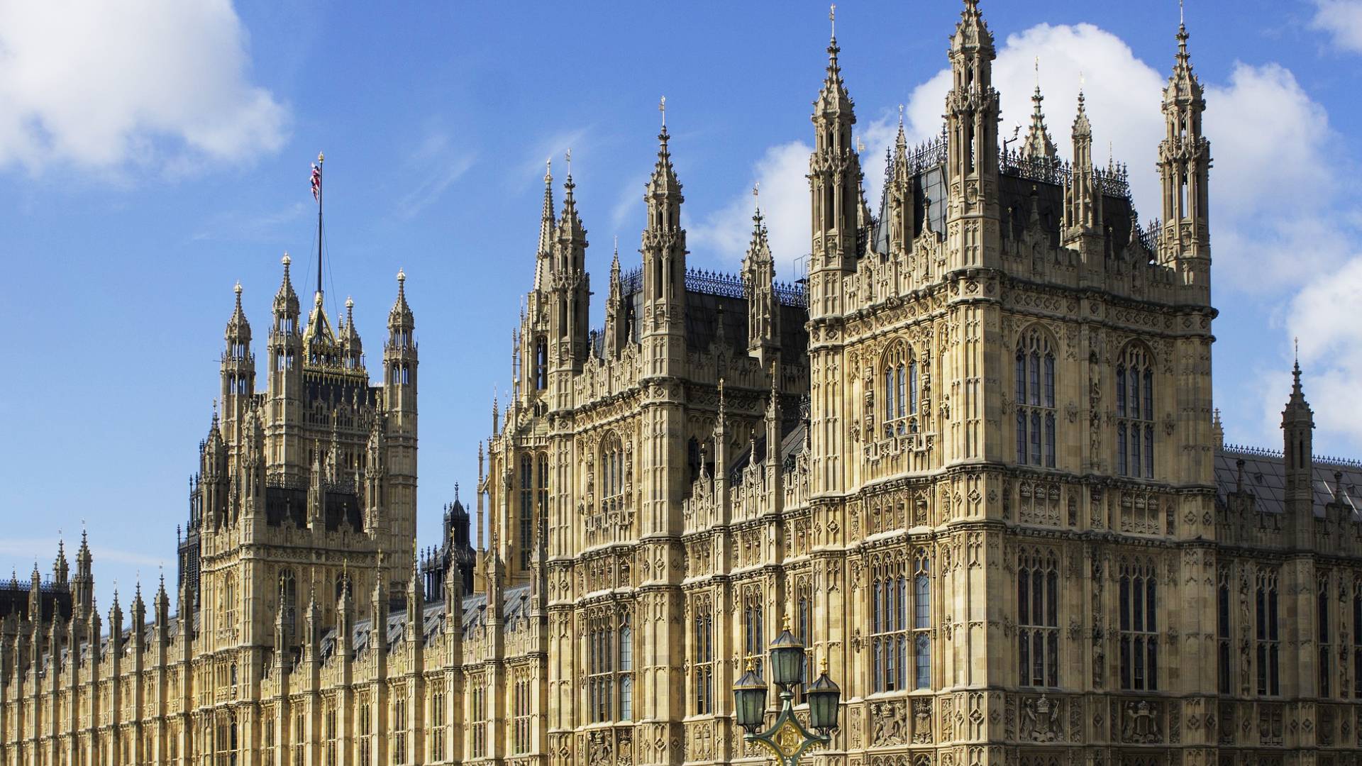 Detalle del imponente Palacio de Westminster.