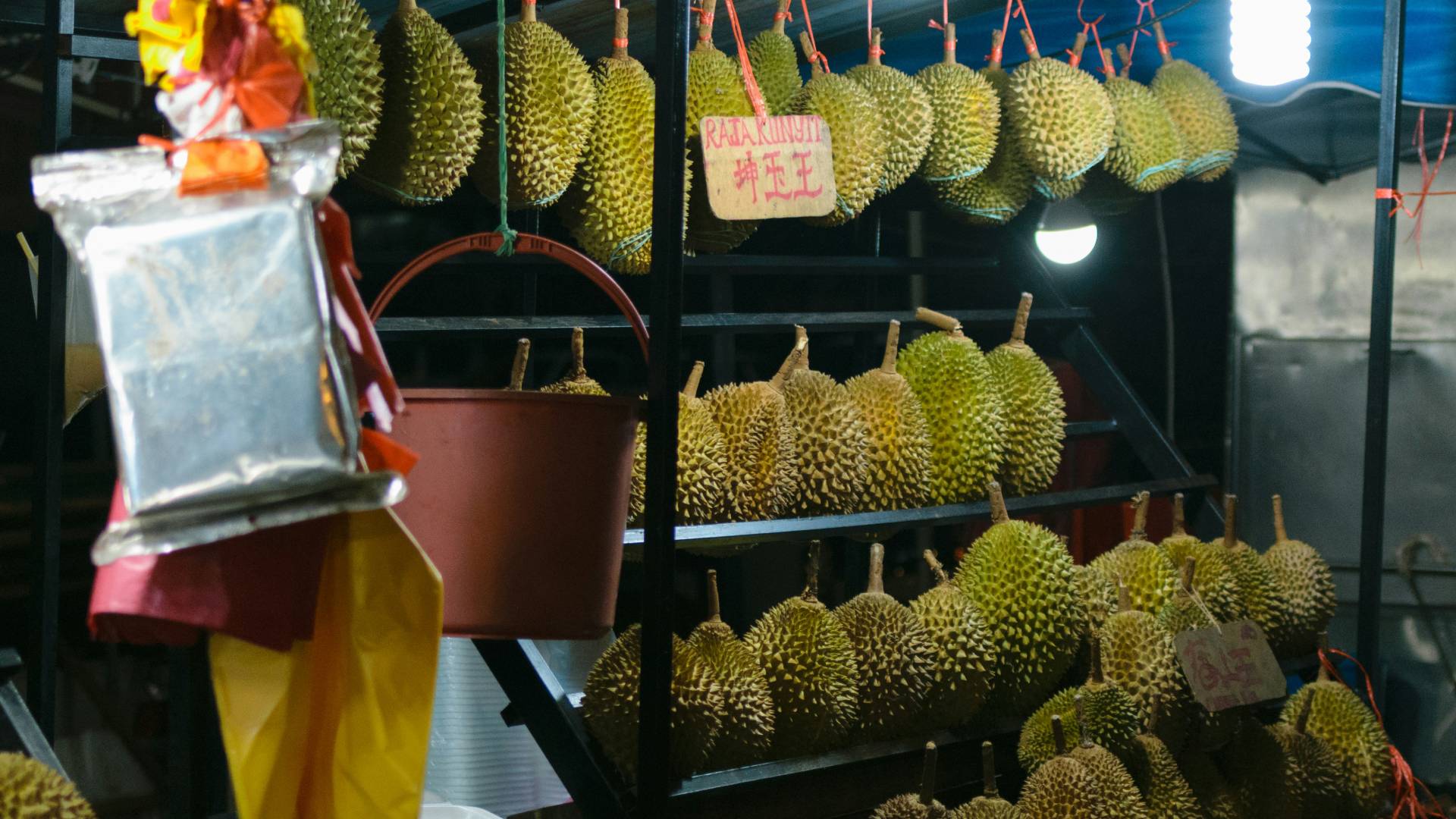 ¡No te puedes ir de Malasia sin probar el durian!