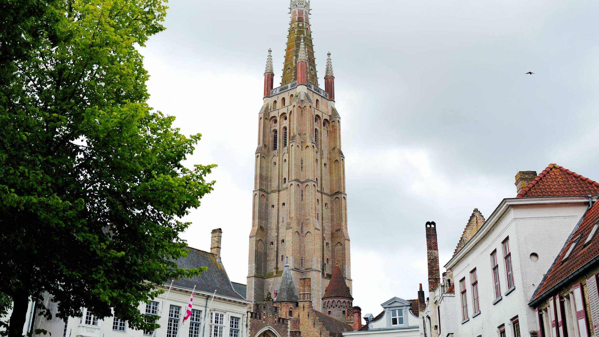 Torre de la Iglesia de Nuestra Señora de Brujas.