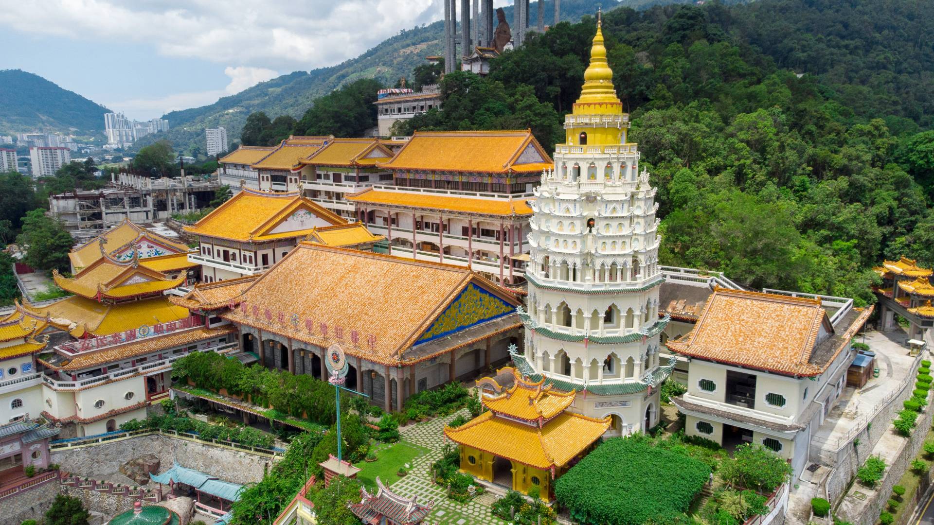 El impresionante complejo del Kek Lok Si Temple.