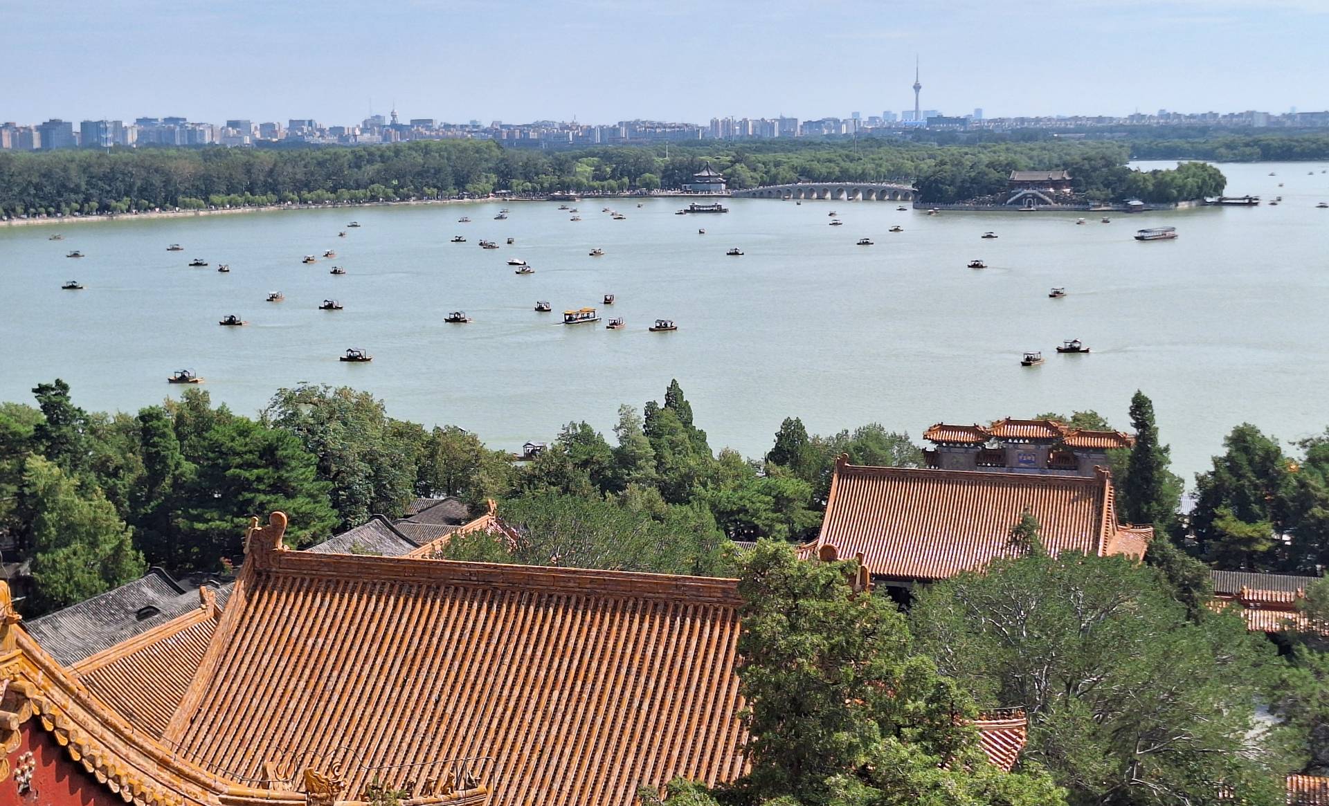 Panorámica del complejo del Palacio de Verano.