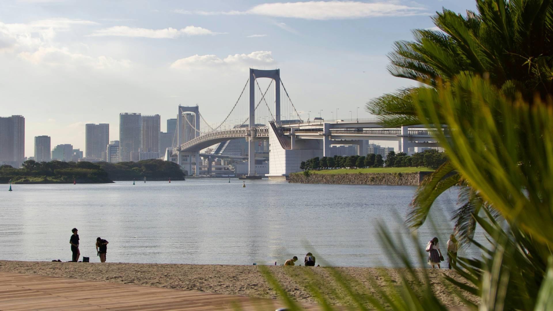 Vistas de Tokio desde la isla artificial de Odaiba.