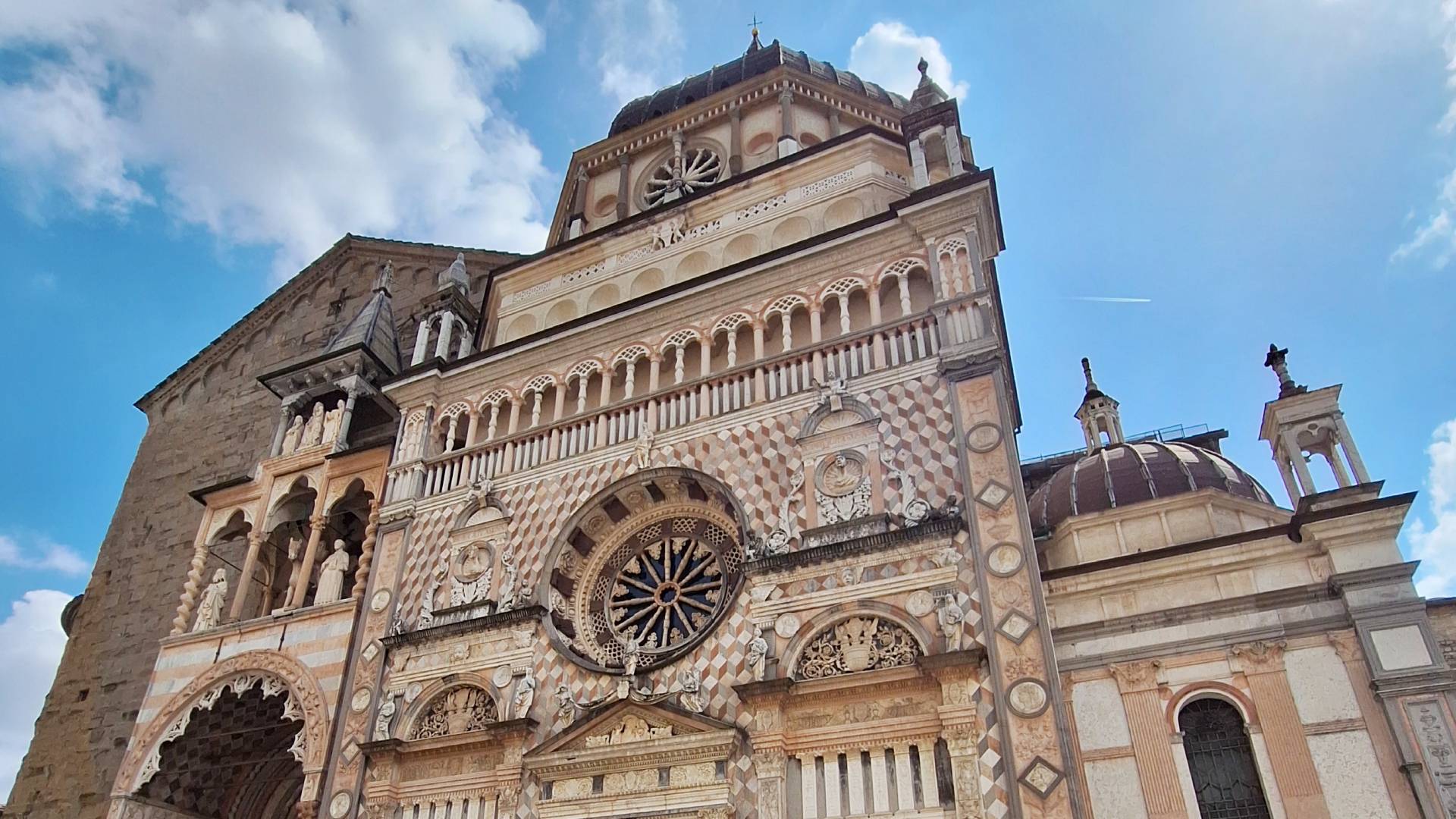 Fachada de la Basílica de Santa María la Mayor.