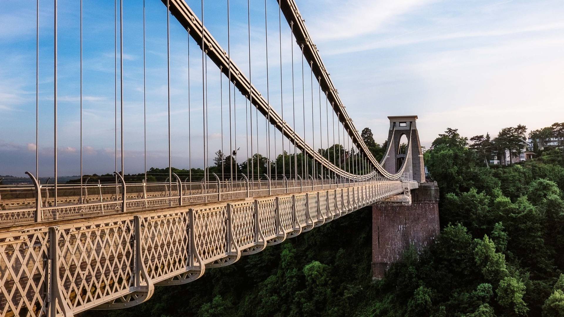 El impresionante Clifton Suspension Bridge.