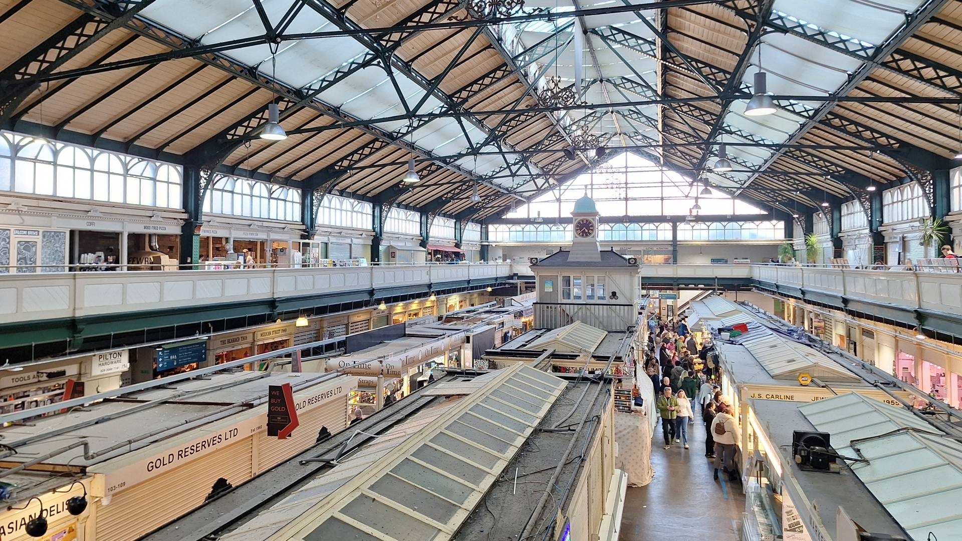 The Cardiff Market por dentro.