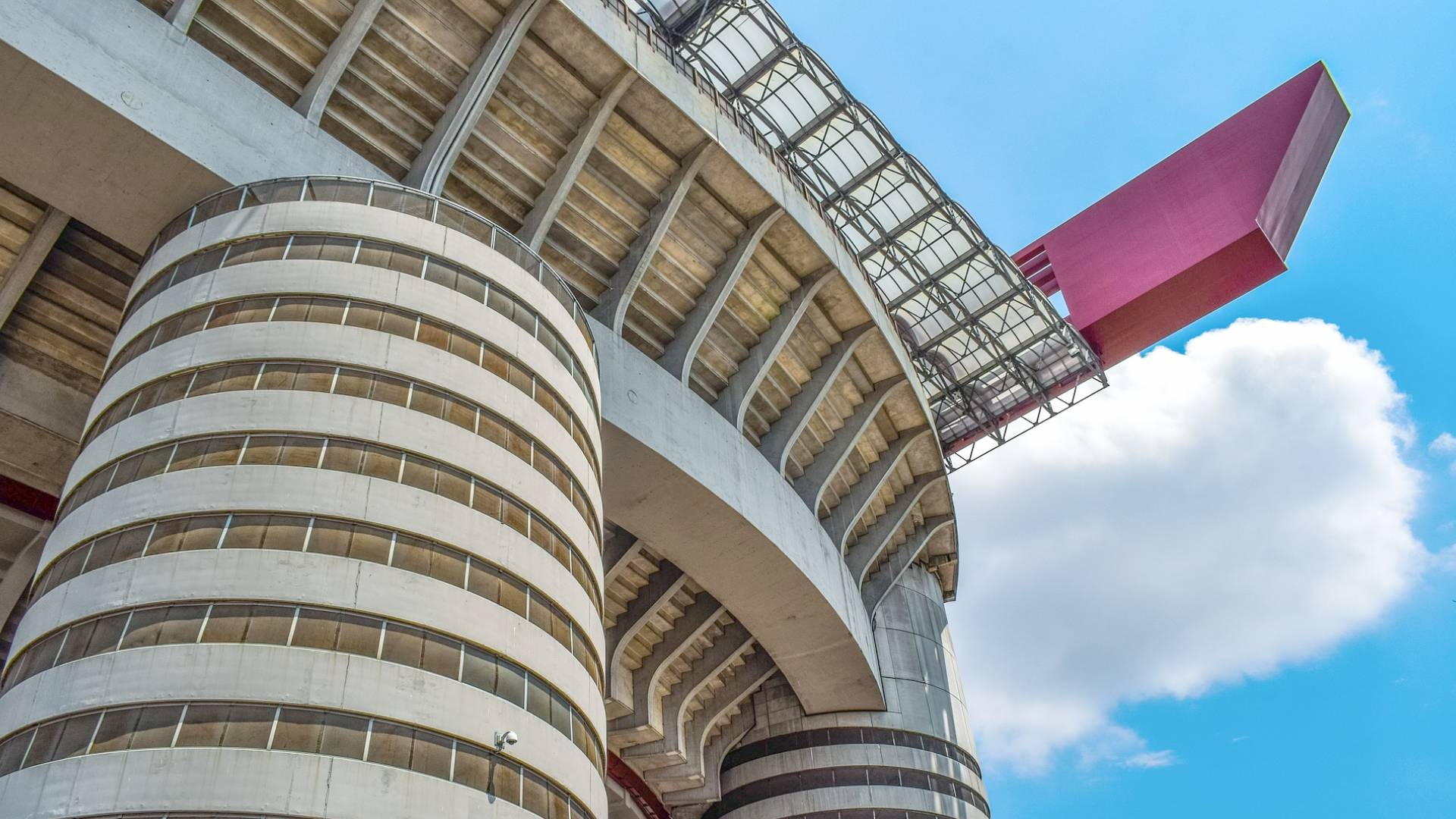 La impresionante estructura exterior de San Siro.