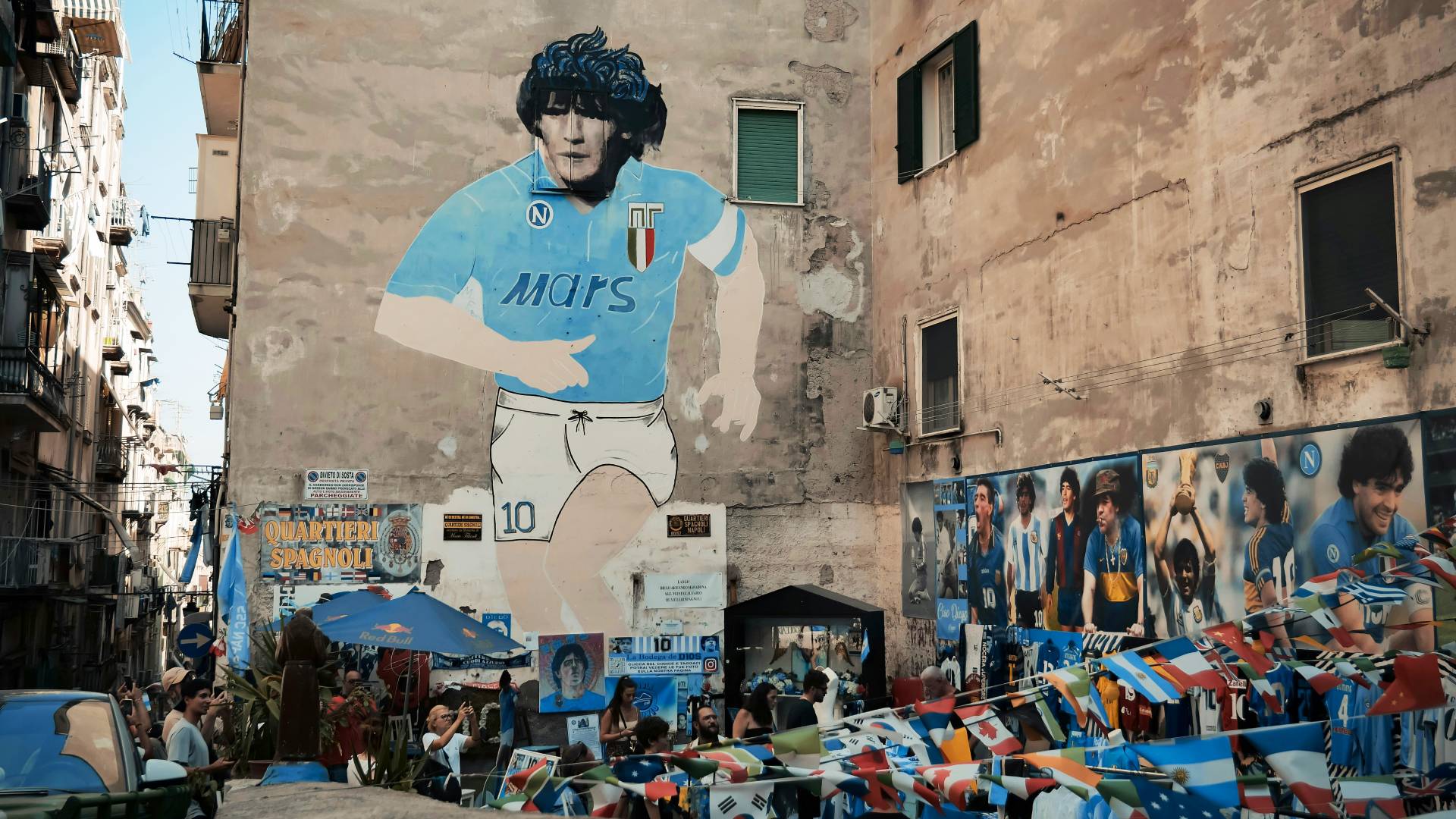 Mural de Diego Armando Maradona en el Quartieri Spagnoli.