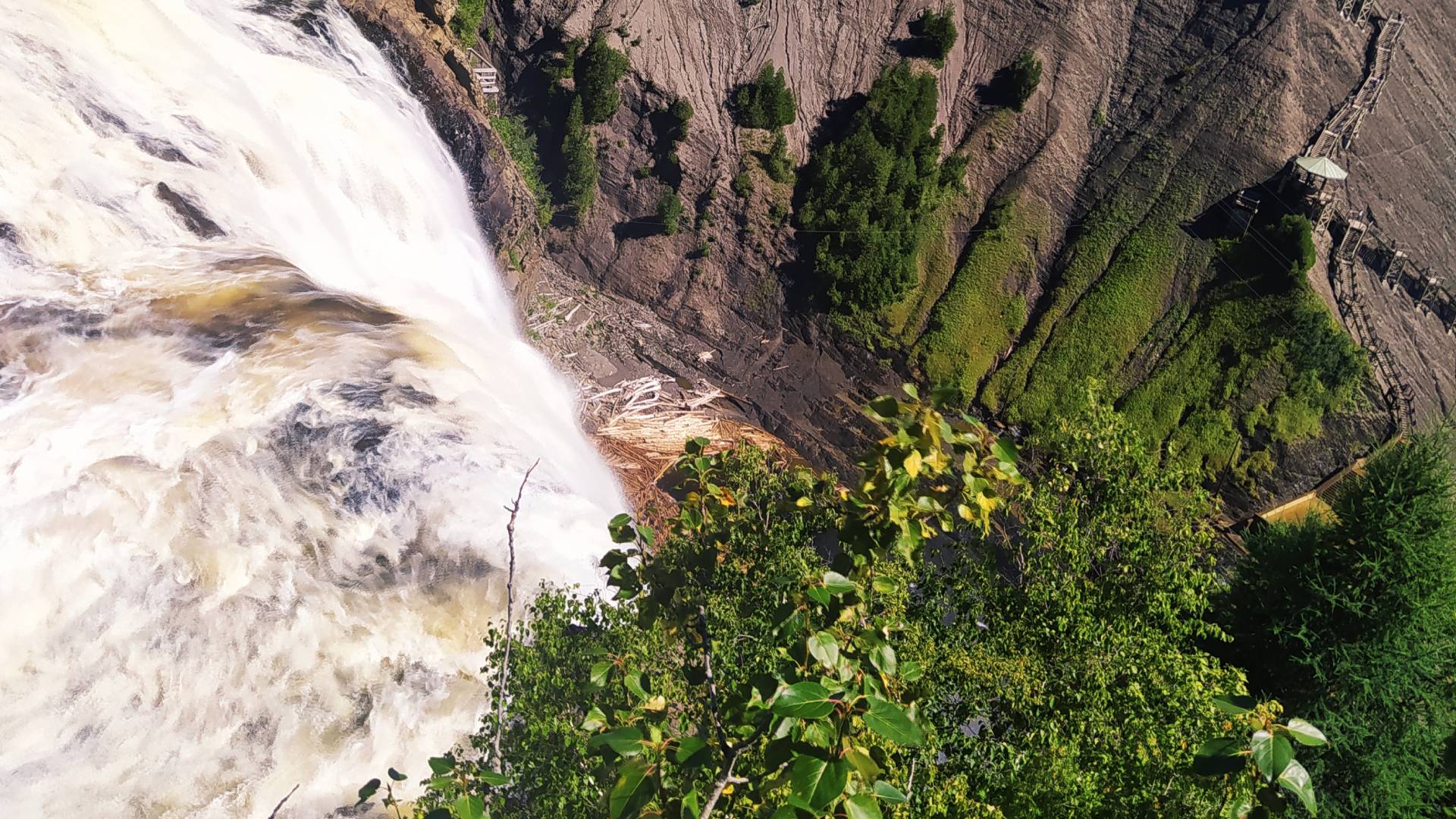 La cascada de Montmorency vista desde arriba.