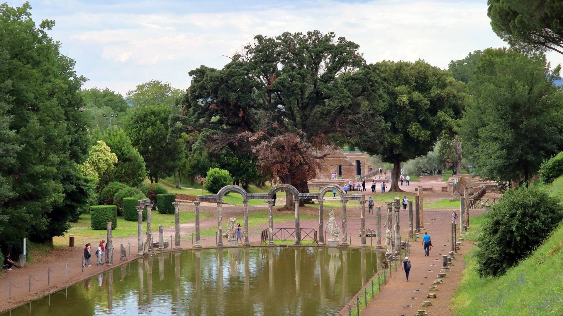 Villa Adriana es una de las mejores excursiones desde Roma.