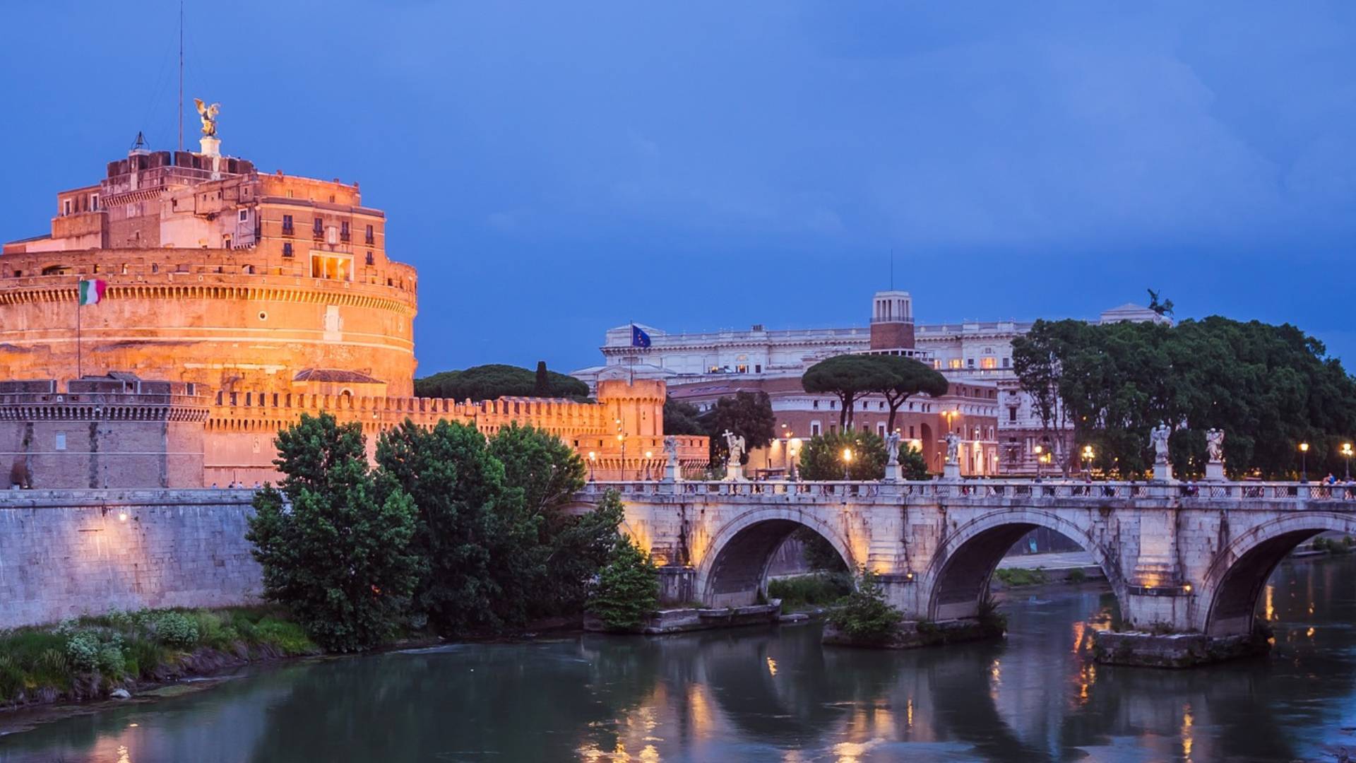 Anochecer en el Puente Sant'Angelo.