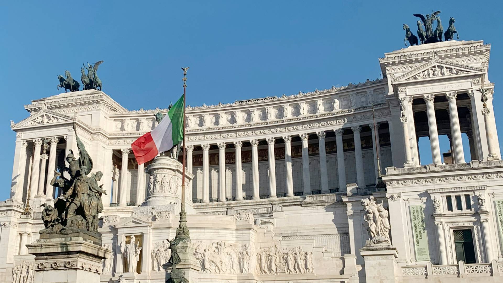 El espectacular monumento a Vittorio Emanuele II.