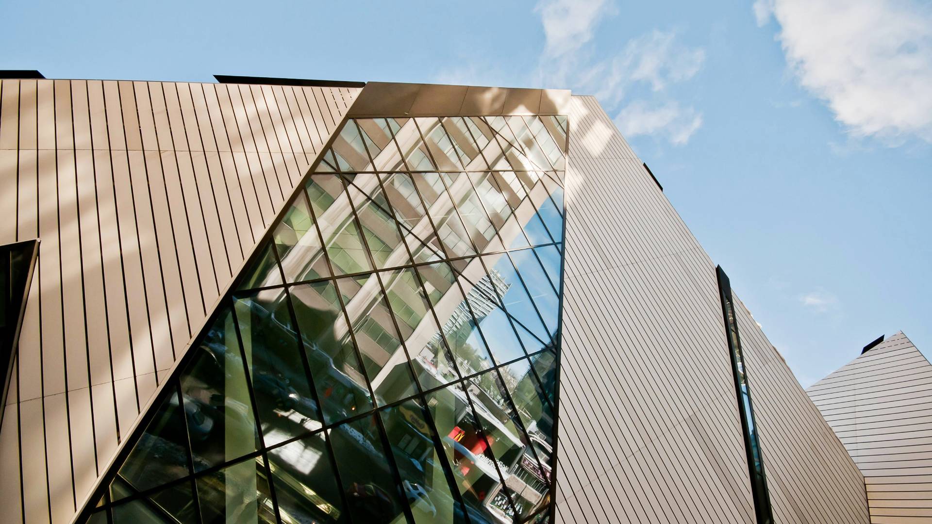 Exterior del Museo Real de Ontario.