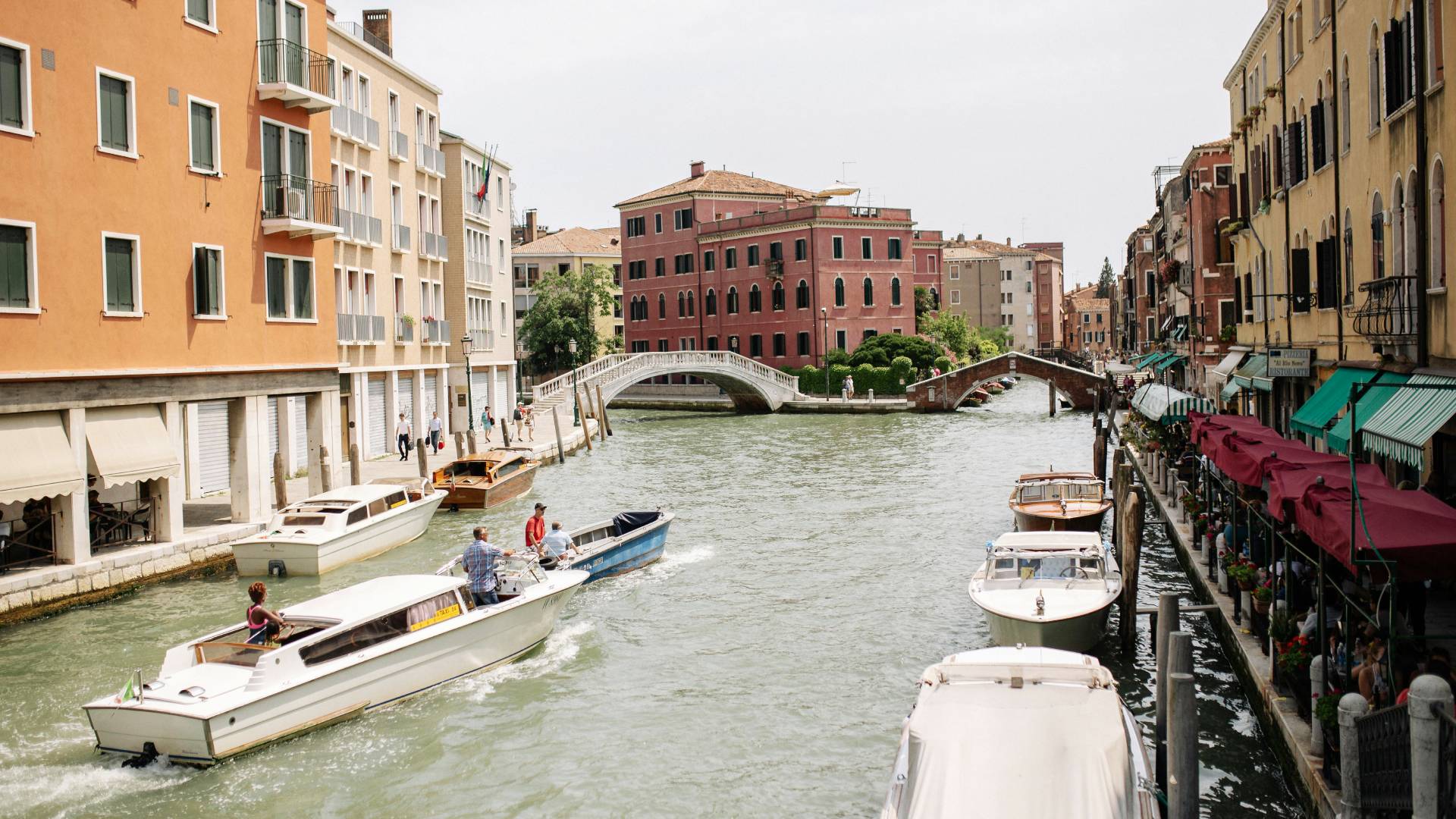 Los encantadores canales venecianos.