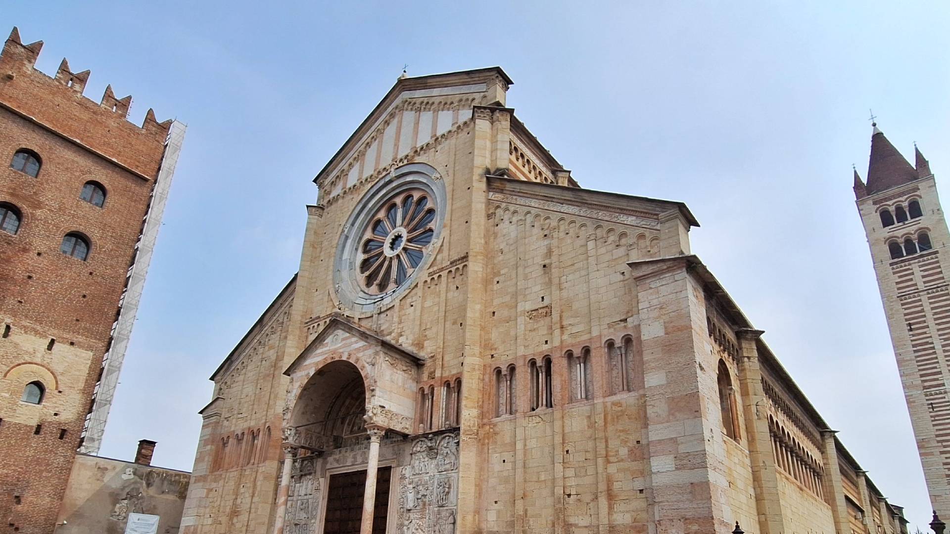 La imponente Basílica de San Zenón.