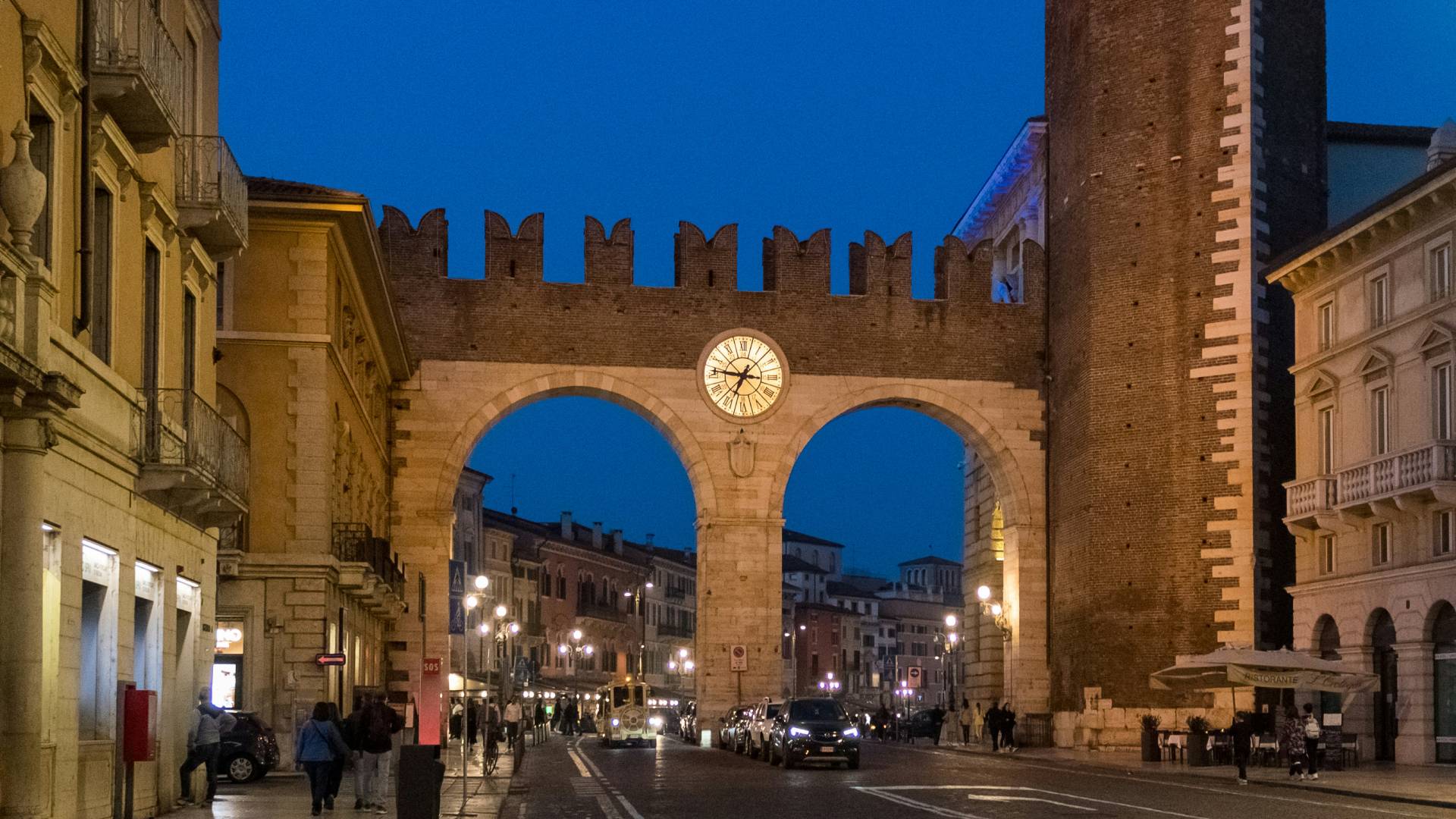 Portoni della Brà en Verona.