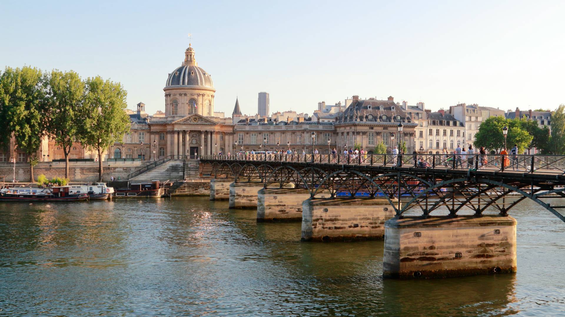 El Pont des Arts sobre el río Sena.