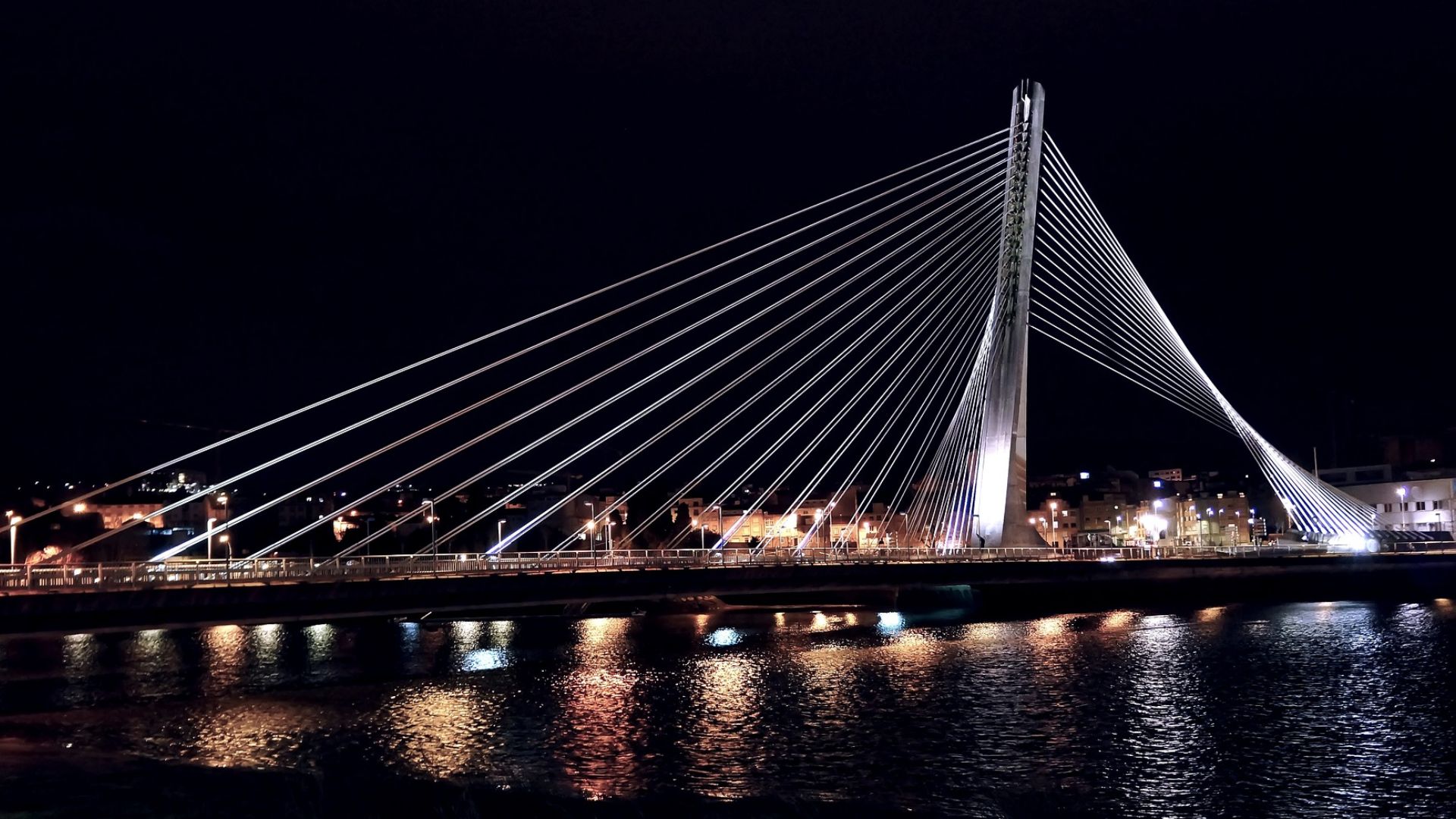 Puente de los Tirantes en Pontevedra.