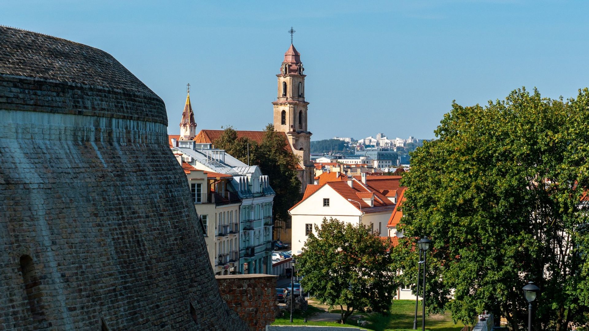 El encantador paisaje urbano de Vilna.