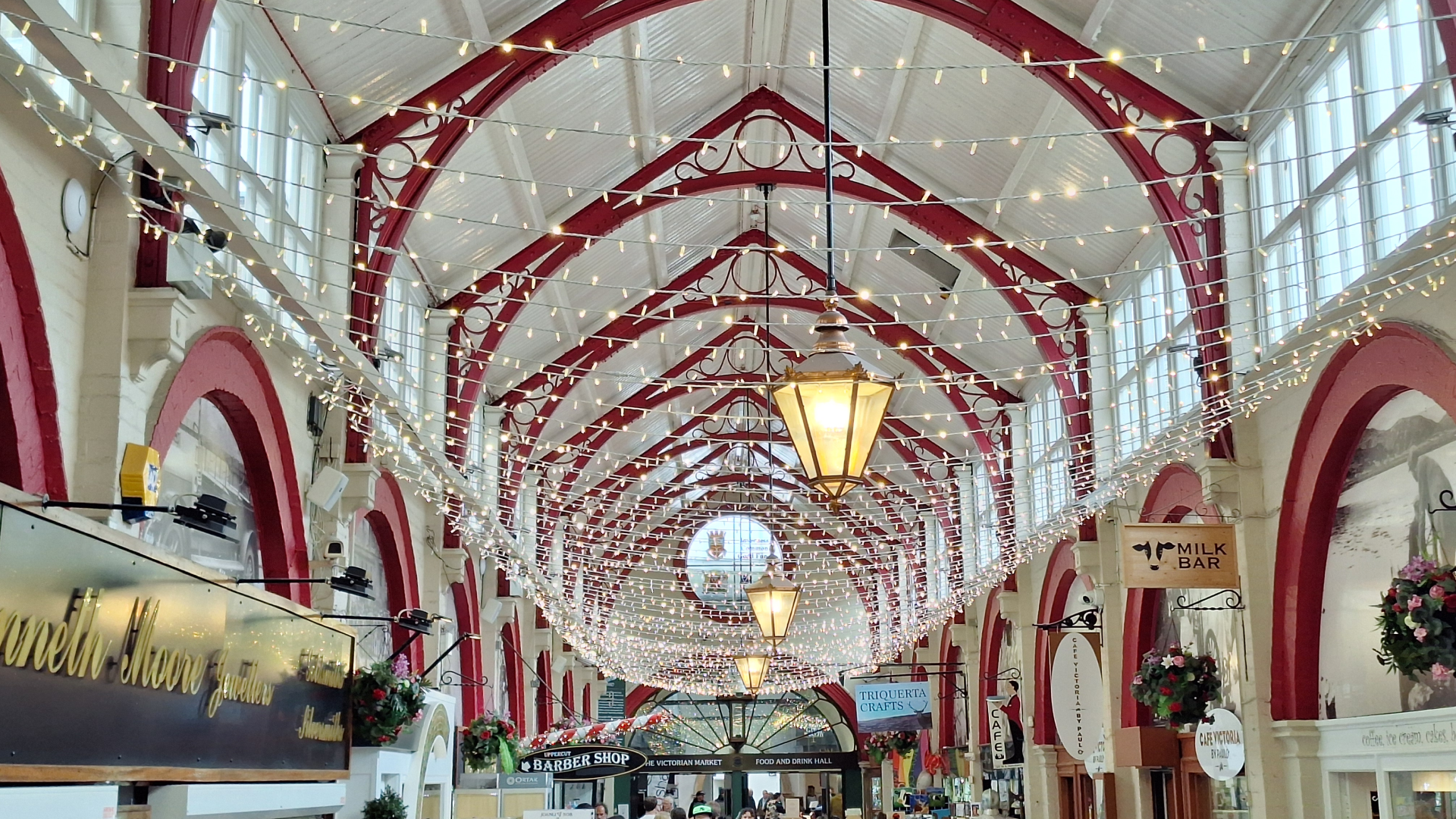 Interior del Victorian Market.
