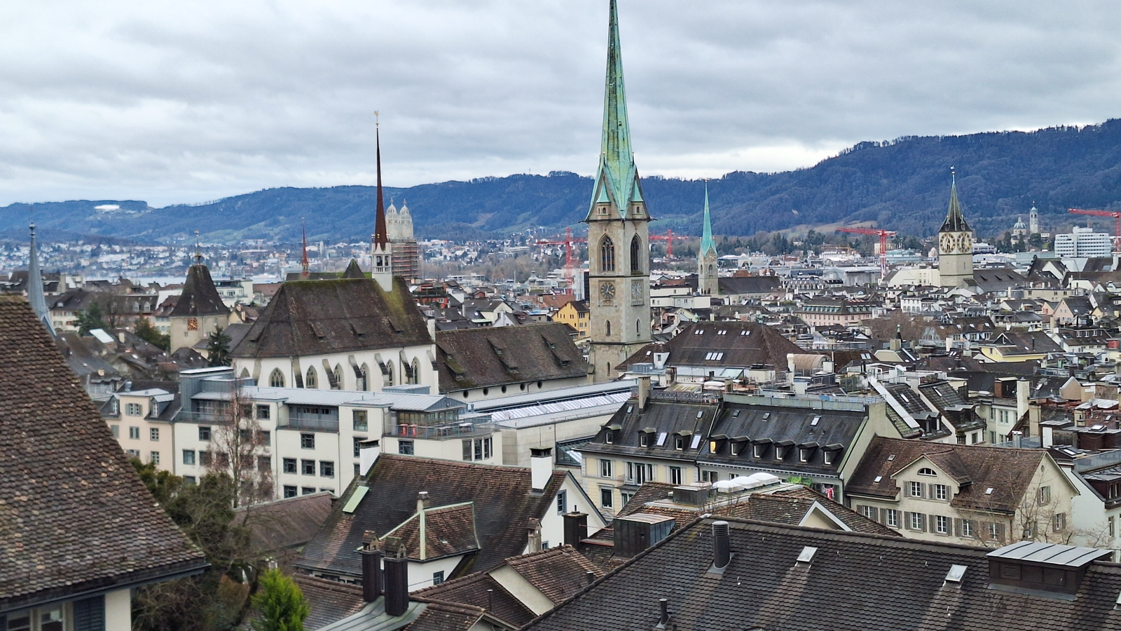 Vistas desde la Polyterrasse de Zúrich.