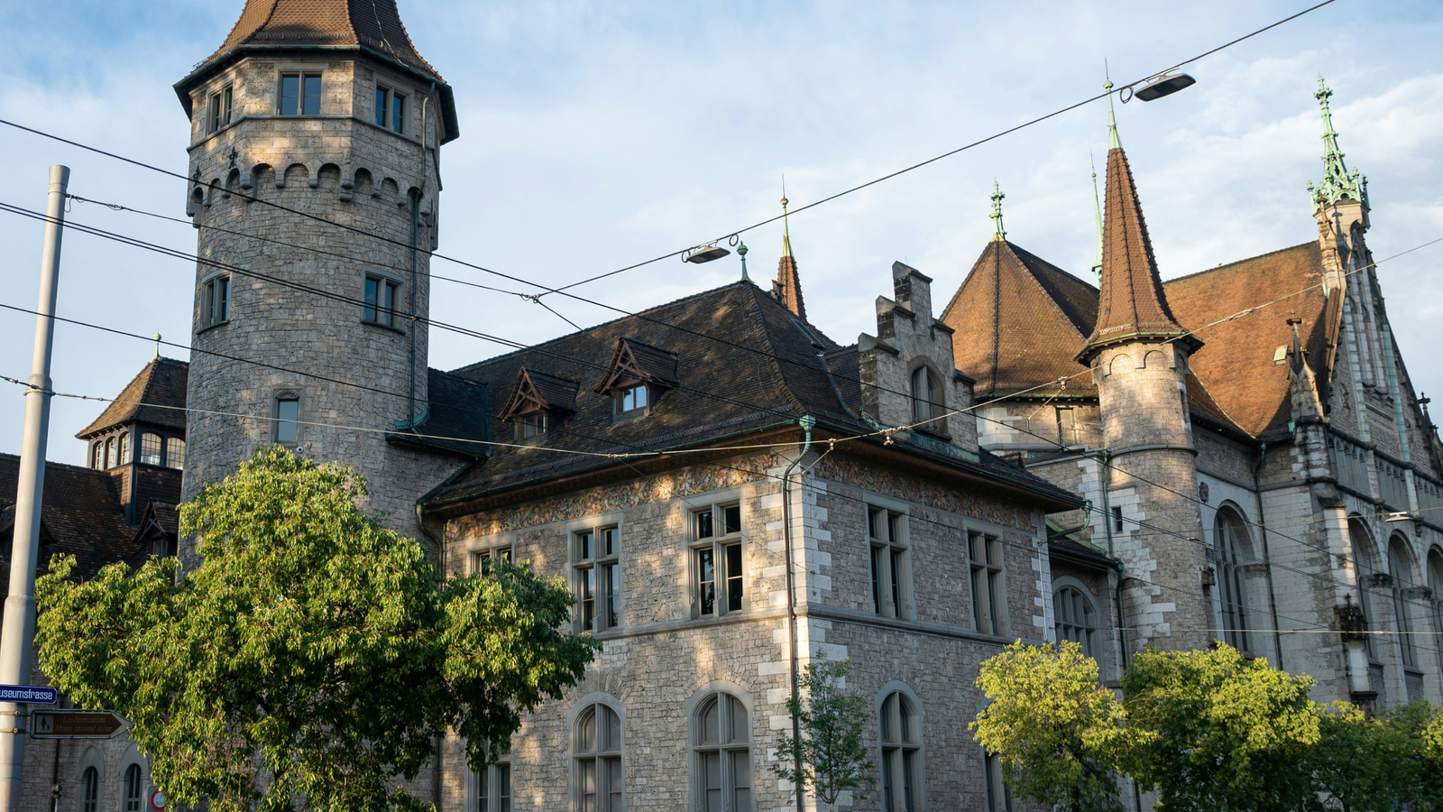 Exterior del Museo Nacional de Zúrich.
