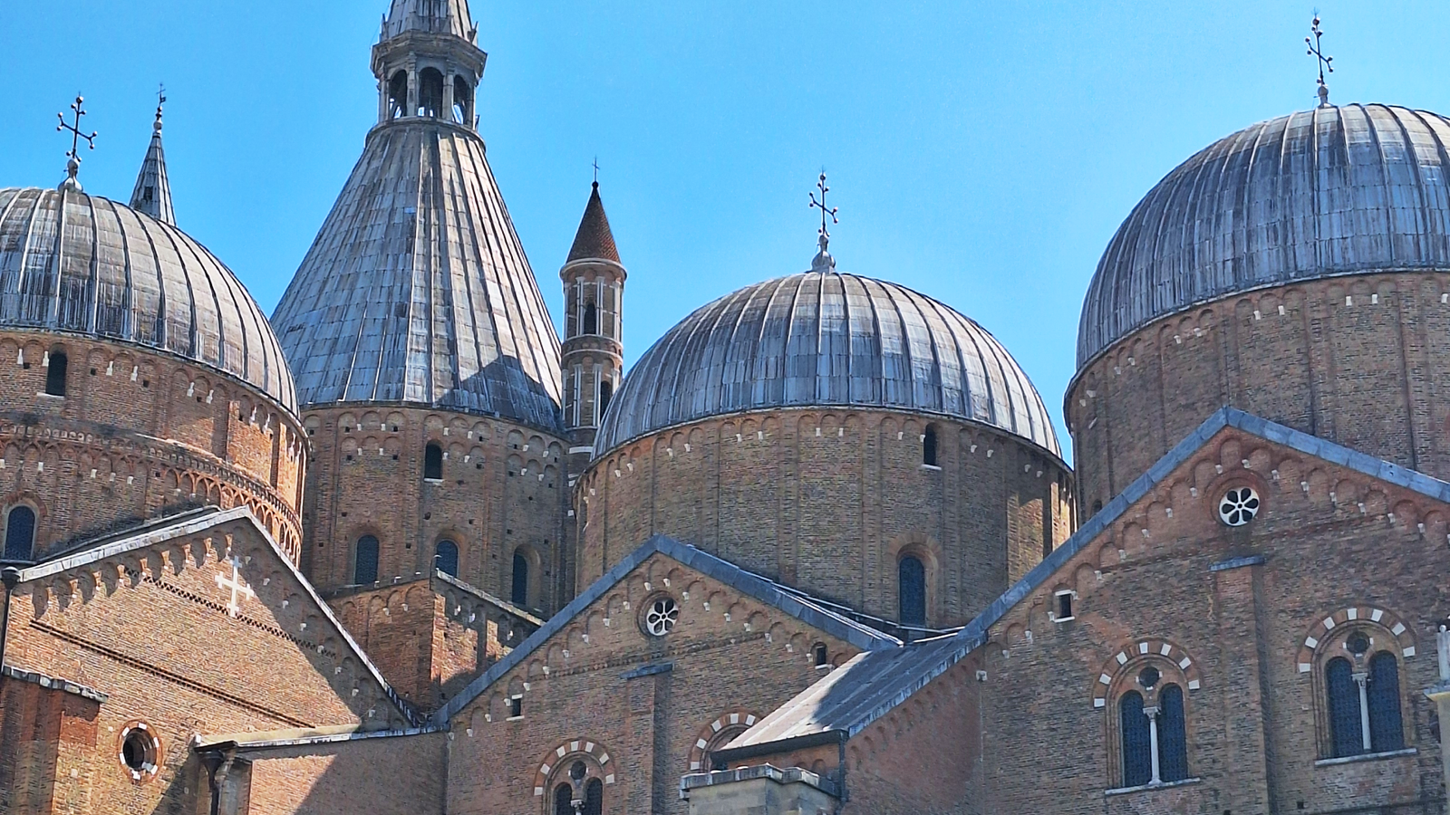 Detalle de la Basílica de San Antonio.