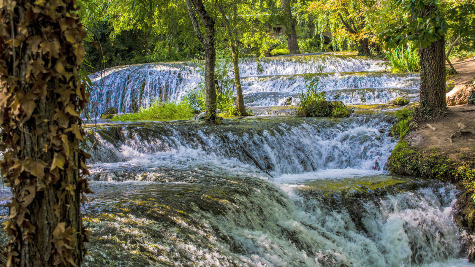 Cascadas del Monasterio de Piedra.